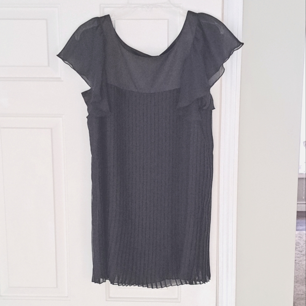 Forever 21 Black Ruffle Sheer Party  Vacation Dress. Size M.